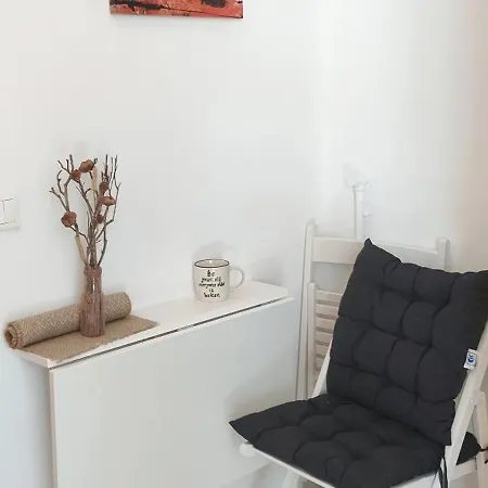 Vacation Apartment *